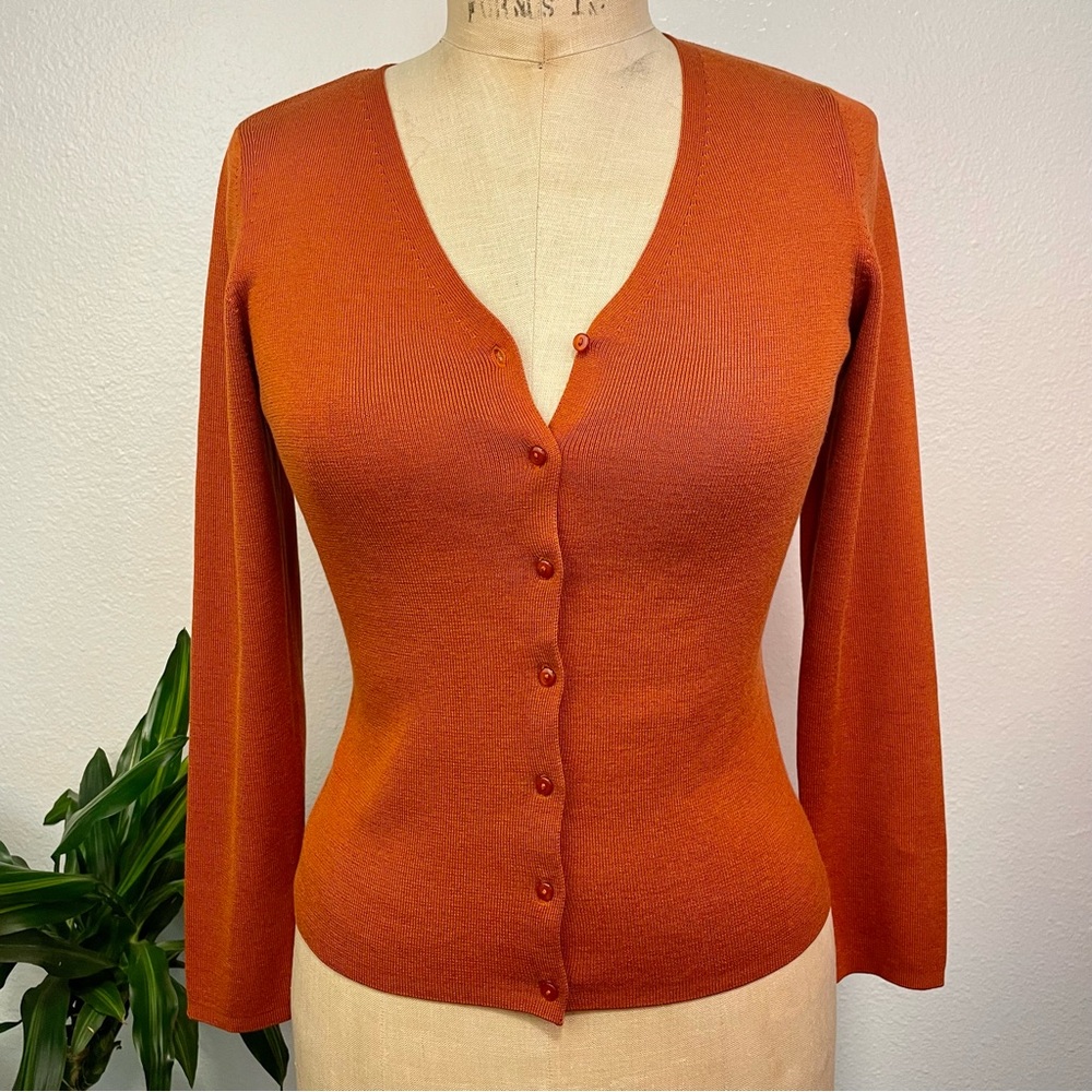 🧶The Perfect Cardigan in Stunning Burnt Orange from Ann Taylor in Size XSmall🧶